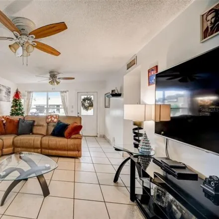 Image 5 - 3390 Northwest 65th Street, Palm Aire, Fort Lauderdale, FL 33309, USA - House for sale