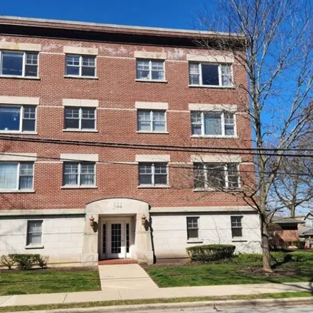 Buy this 3 bed condo on 1398 Harding Avenue in Des Plaines, IL 60016