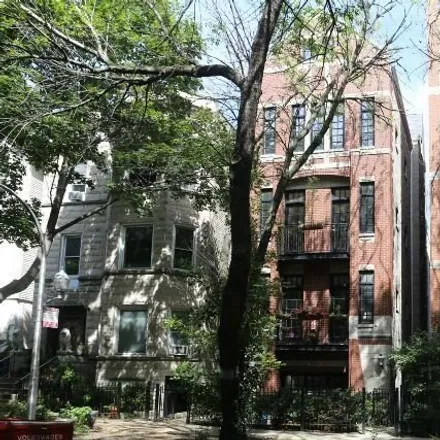Image 1 - 824 West Buckingham Place, Chicago, IL 60657, USA - House for rent