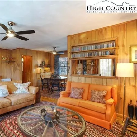 Image 6 - 186 Mountain View Drive, Echo Park, Blowing Rock, NC 28605, USA - House for sale