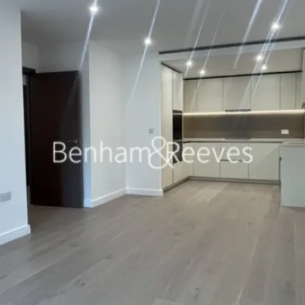 Rent this 2 bed apartment on Distillery Road in London, W6 9SF