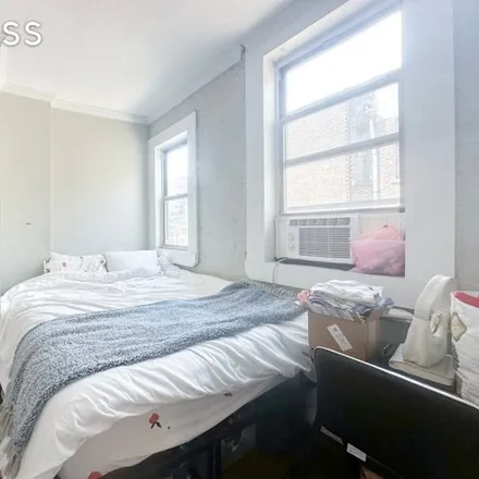 Image 6 - 57 Spring Street, New York, NY 10012, USA - House for rent