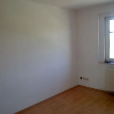 Rent this 3 bed apartment on Kursächsische Postmeilensäule in Markt, 09648 Mittweida