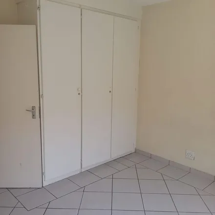 Image 3 - Augusta Road, Johannesburg Ward 57, Johannesburg, 2001, South Africa - Townhouse for rent