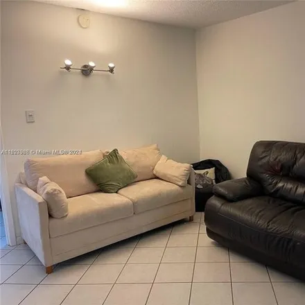 Image 6 - 2420 Diana Dr Apt 203, Hallandale Beach, Florida, 33009 - Condo for rent