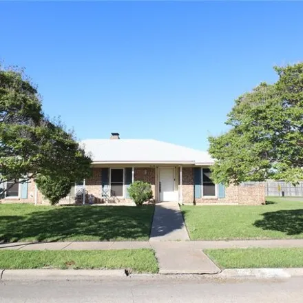 Buy this 4 bed house on 875 Tacoma Drive in Rose Hill, Garland