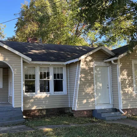 Buy this 3 bed house on 210 Peabody Avenue in Jackson, TN 38301