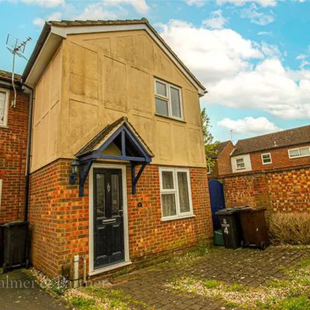 Rent this 2 bed apartment on 1 Waterville Mews in Colchester, CO2 8BZ