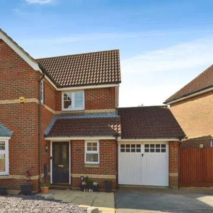Buy this 3 bed house on Hartdames in Shenley Brook End, N/a