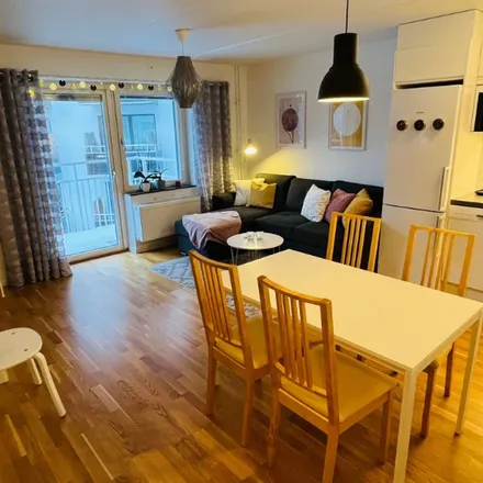 Rent this 2 bed apartment on Flygelgatan 4 in 126 28 Stockholm, Sweden