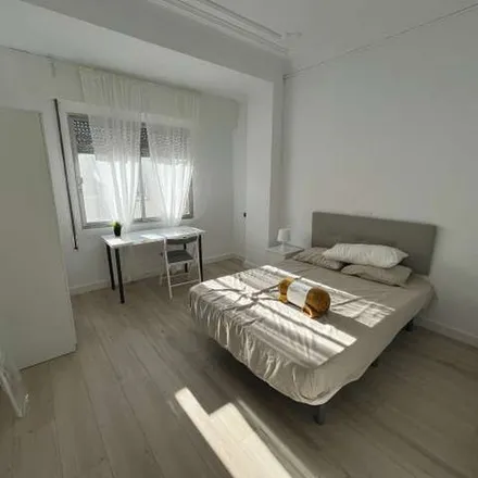 Image 7 - Paseo de Fernando El Católico, 50006 Zaragoza, Spain - Apartment for rent