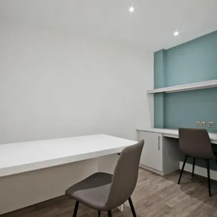Image 9 - Chelsea Heights, Sheffield, S11 9ER, United Kingdom - Room for rent