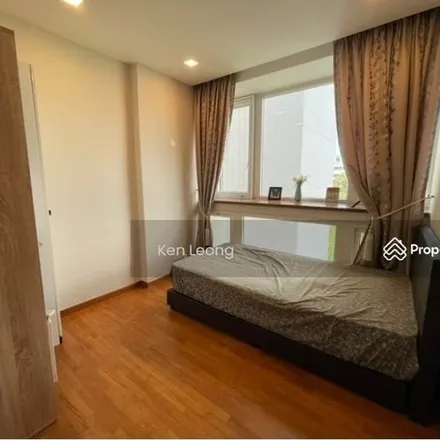 Rent this 1 bed room on 10 Simei Rise in Savannah Condopark, Singapore 528811