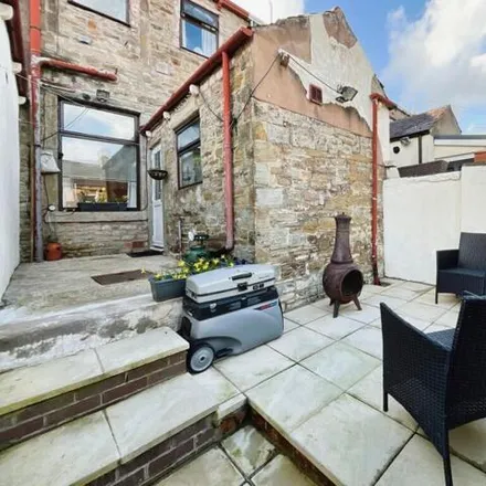 Image 2 - Orchard Street, Great Harwood, BB6 7EE, United Kingdom - Townhouse for sale