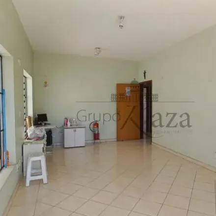 Buy this 5 bed house on Rua Doutor Mário Sampaio Matins in Vila Piratininga, São José dos Campos - SP