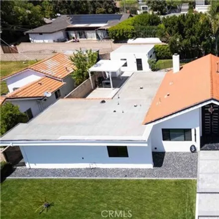 Image 2 - Alley ‎87414, Los Angeles, CA 91311, USA - House for sale