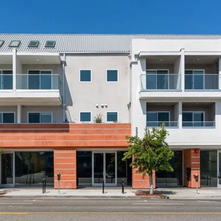 Rent this studio house on CosmoProf in Westwood Boulevard, Los Angeles