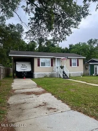 Buy this 2 bed house on 416 Wainwright Street in Waveland, MS 39576