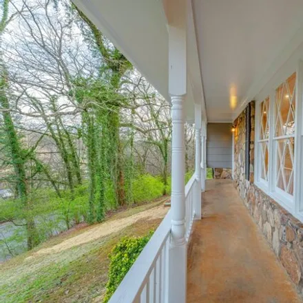 Image 5 - 3513 East Crest Drive, Battery Heights, Chattanooga, TN 37406, USA - House for sale