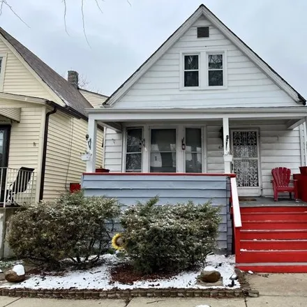 Buy this 4 bed house on 6742 S Bell Ave in Chicago, Illinois