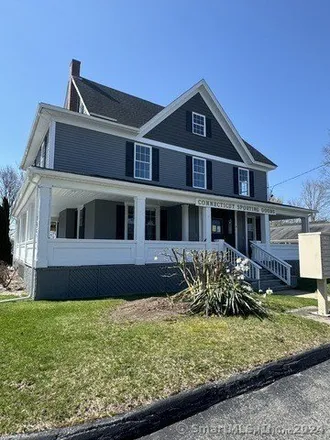 Rent this 2 bed house on 132 Boston Post Road in Flanders, East Lyme