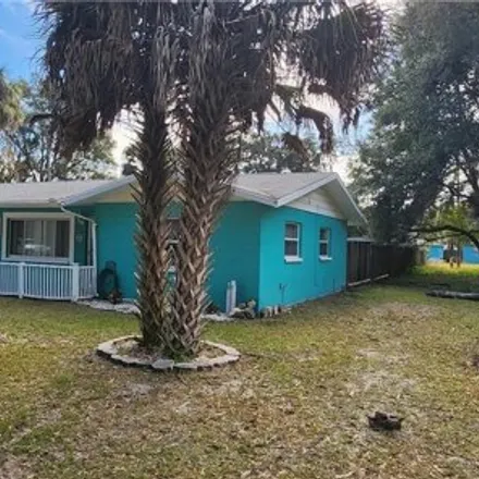 Image 4 - 624 Northeast 11th Street, Crystal River, Citrus County, FL 34428, USA - House for sale