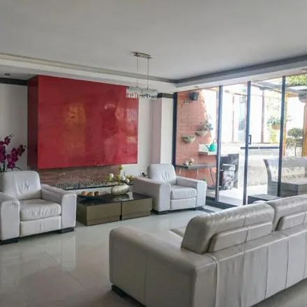 Rent this 2 bed apartment on Urbanizacion Colinas del Pichincha in Armando Pesantes Garcia, 170100