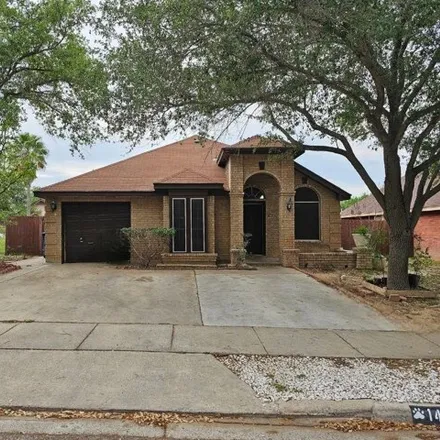 Rent this 3 bed house on 1470 Glenwood Drive in Laredo, TX 78045