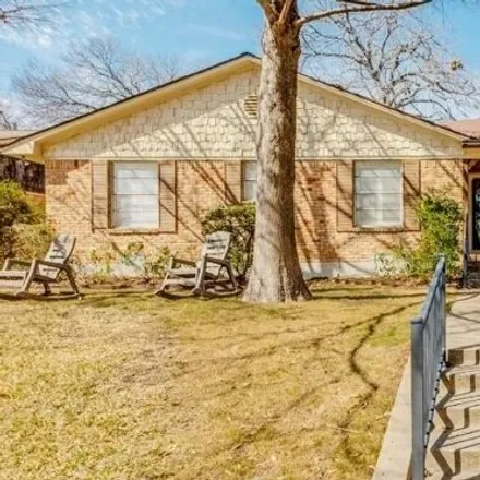 Buy this 3 bed house on 9479 Chiswell Road in Dallas, TX 75238