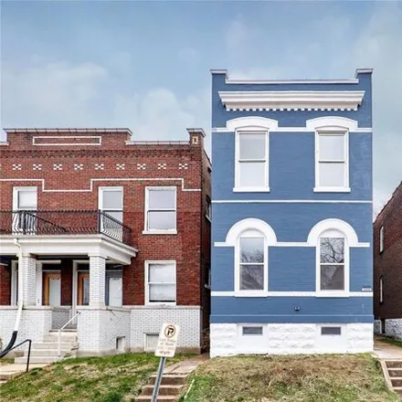 Buy this 3 bed house on 3824 Oregon Avenue in St. Louis, MO 63118