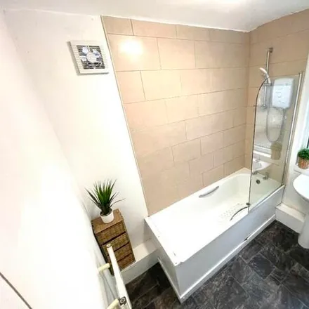 Image 7 - Norwich Road, Liverpool, L15 9HL, United Kingdom - House for rent