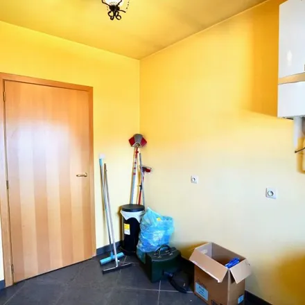 Rent this 2 bed apartment on Garenstraat 2;2A-2C in 9940 Evergem, Belgium