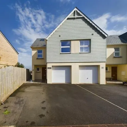 Buy this 3 bed townhouse on unnamed road in Appledore, EX39 1RU