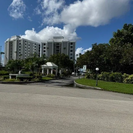 Image 2 - 3350 N Key Dr Unit 914, North Fort Myers, Florida, 33903 - Condo for sale