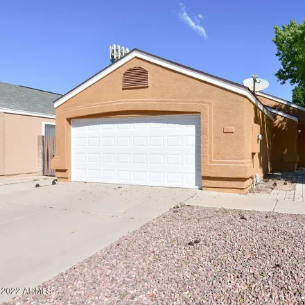 Rent this 3 bed house on 2826 West Muriel Drive in Phoenix, AZ 85053