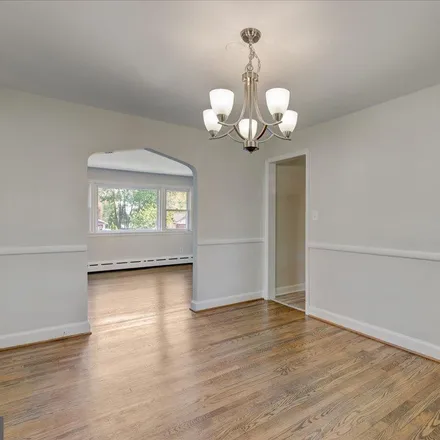 Image 3 - 2404 Lackawanna Street, White Oak Manor, Hyattsville, MD 20783, USA - House for sale