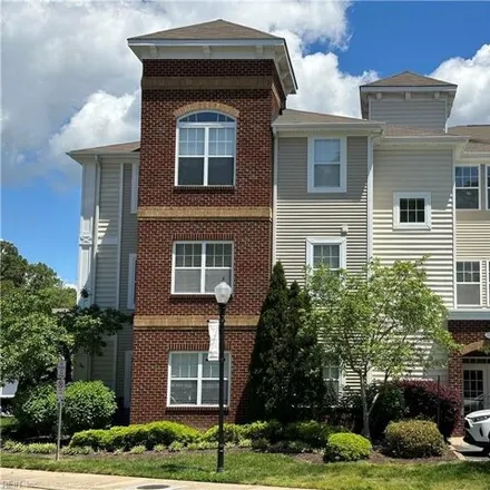 Rent this 3 bed condo on 708 Windy Way in Warwick Lawns, VA 23602