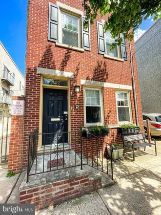 Rent this 4 bed house on 807 S 17th St in Philadelphia, Pennsylvania