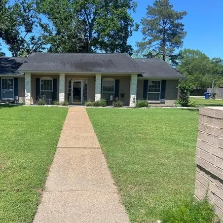 Buy this 3 bed house on 601 8th Street in Bay City, TX 77414