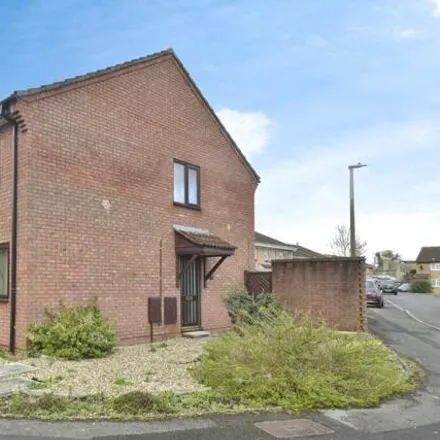 Image 2 - Weavers Crofts, Melksham, SN12 8BW, United Kingdom - House for sale