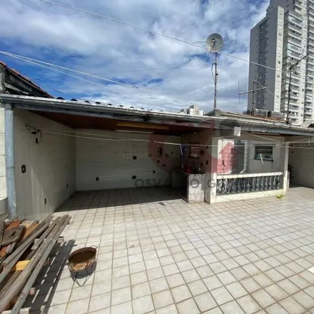 Buy this 2 bed house on Rua Cruzeiro 148 in Campos Elísios, São Paulo - SP