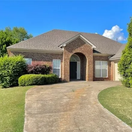 Buy this 4 bed house on 1008 Thistle Road in Prattville, AL 36066