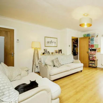 Image 5 - Severn Crescent, Chepstow, NP16 5EA, United Kingdom - Townhouse for sale