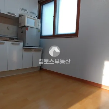 Rent this studio apartment on 서울특별시 강남구 삼성동 46-3