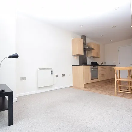 Image 5 - Broughton House, Holly Street, Cathedral, Sheffield, S1 4FG, United Kingdom - Apartment for rent