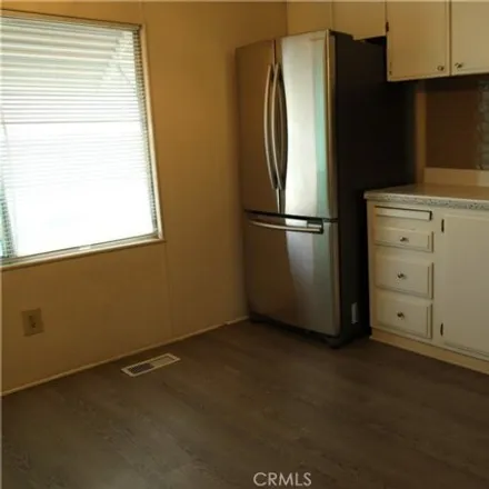 Image 5 - unnamed road, Hesperia, CA 92345, USA - Apartment for sale