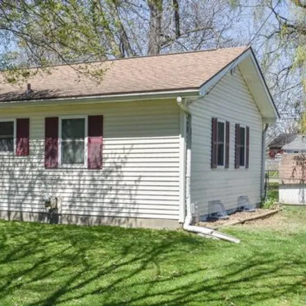 Buy this 2 bed house on 307 Ann Street in Mason, MI 48854