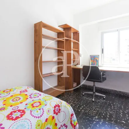 Rent this 3 bed apartment on Lambda Comunity LGTB+ in Carrer de la República Argentina, 22