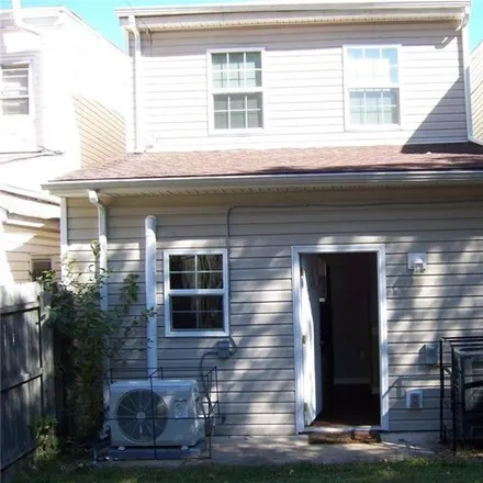 Image 9 - 2215 Fairmount Avenue, Richmond, VA 23223, USA - House for rent