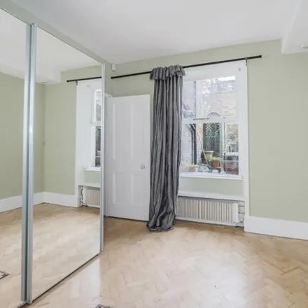 Image 4 - 23 Redcliffe Road, London, SW10 9TW, United Kingdom - Room for rent